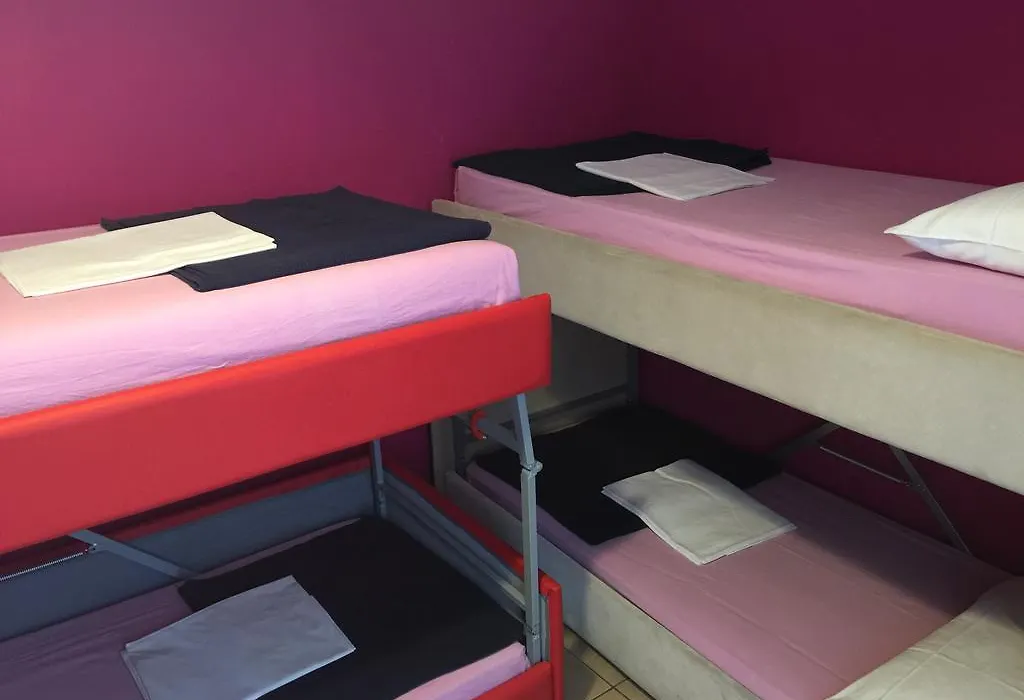 Rome City Hostel-1